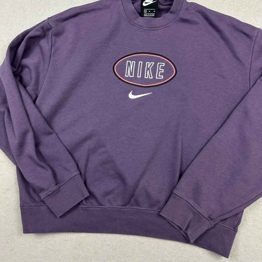 Nike sweatshirt size